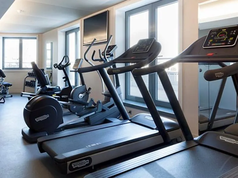 Ac Hotel Paris Porte Maillot By Marriott
