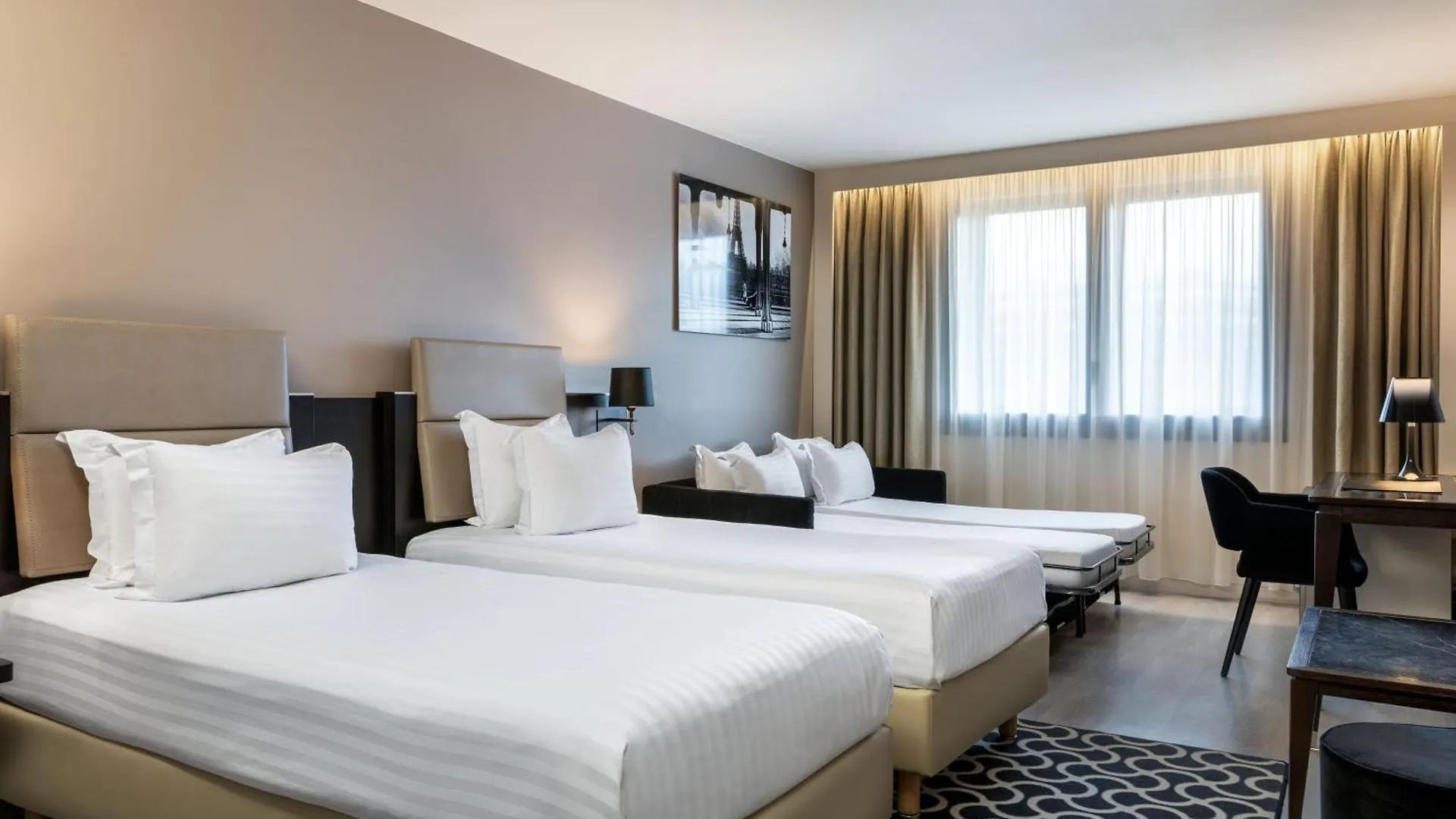 Ac Hotel Paris Porte Maillot By Marriott