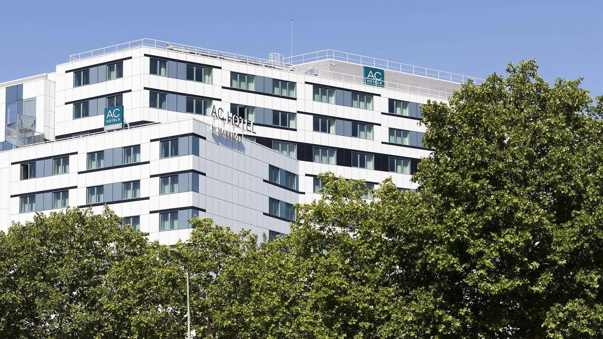 Ac Hotel Paris Porte Maillot By Marriott